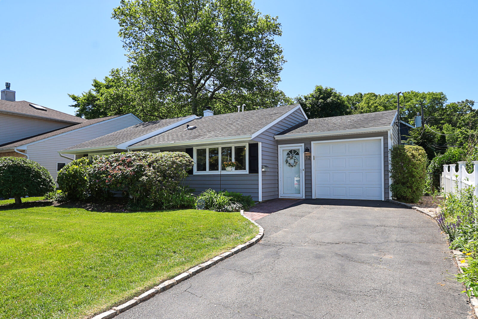 12 Ronan Rd, Glen Cove 1 12 Ronan Rd, Glen Cove 1