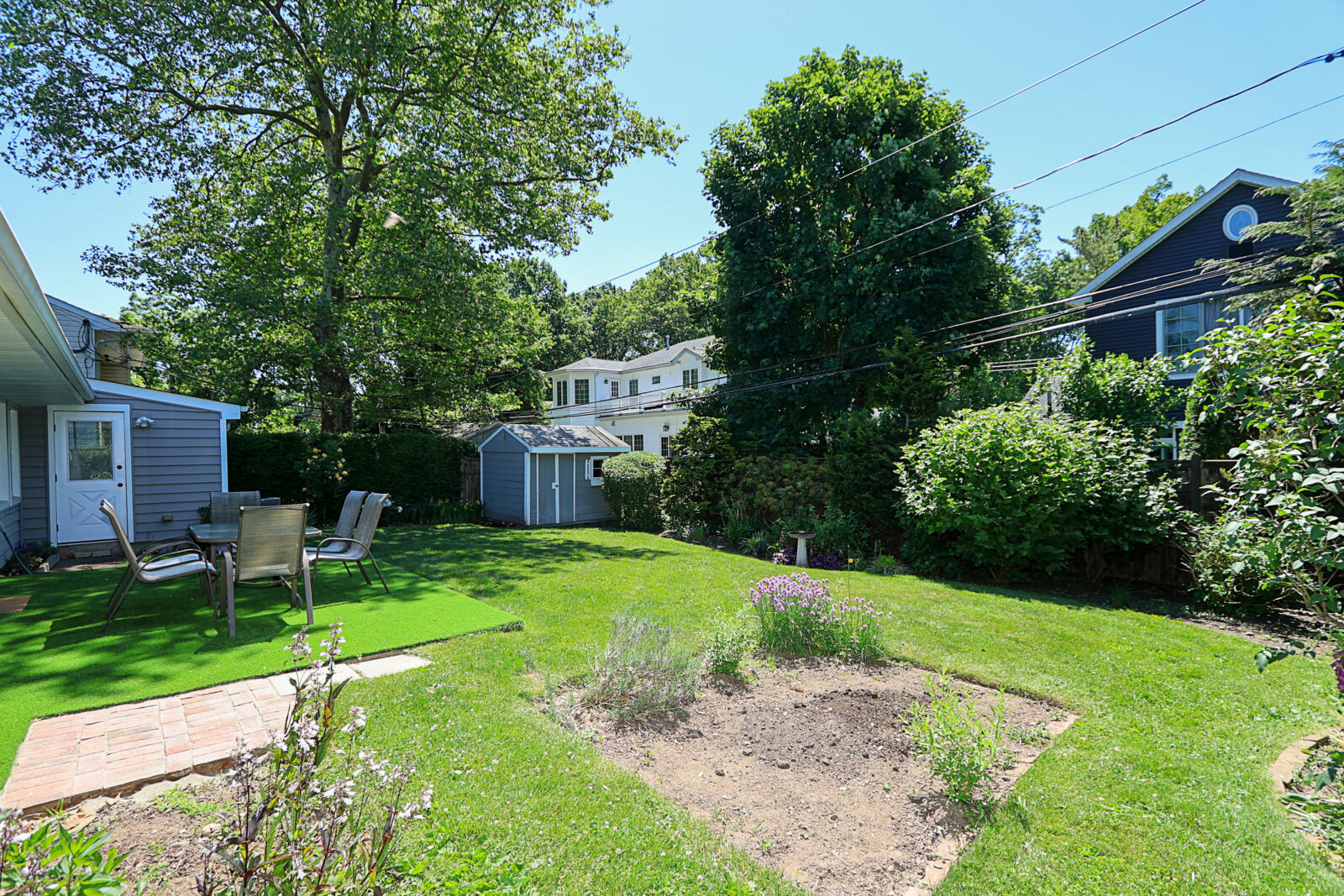 12 Ronan Rd, Glen Cove 31