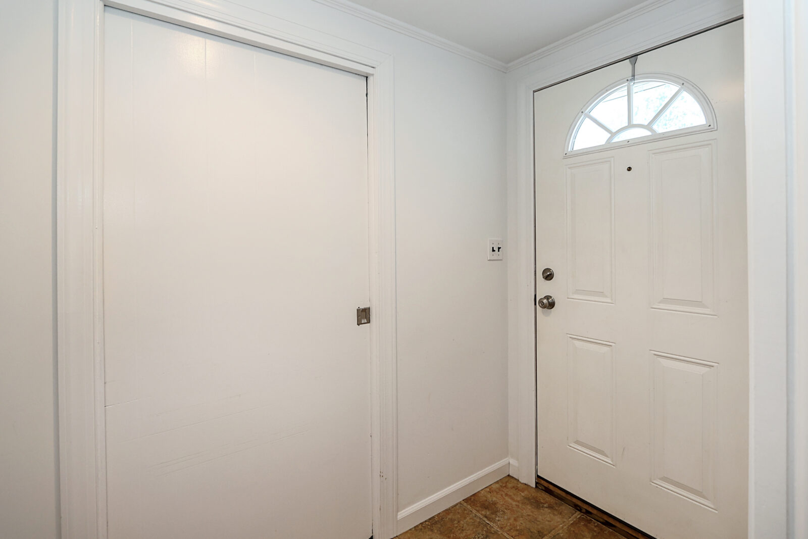 12 Ronan Rd, Glen Cove 4 12 Ronan Rd, Glen Cove 4